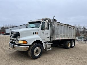 Photo of a 2005 Sterling L8500