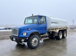 Photo of a 2001 Freightliner FL80