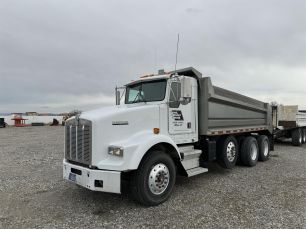 Photo of a 1998 Kenworth T800