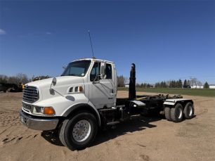 Photo of a 2003 Sterling L9500