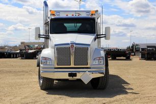 Photo of a 2019 Kenworth T880
