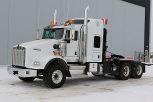 Photo of a 2020 Kenworth T800
