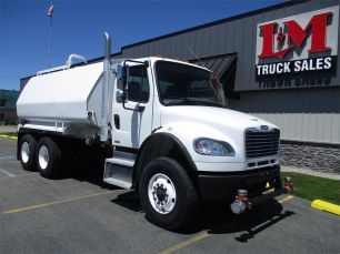 Photo of a 2011 Freightliner BUSINESS CLASS M2 106
