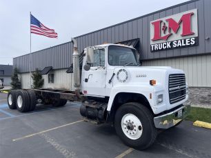 Photo of a 1994 Ford L9000