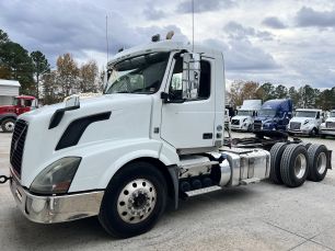 Photo of a 2018 Volvo VNL64T300
