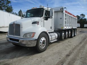 Photo of a 2015 Kenworth T370