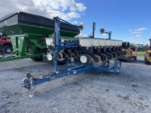 Photo of a 2017 Kinze 3500