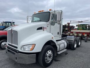 Photo of a 2015 Kenworth T440