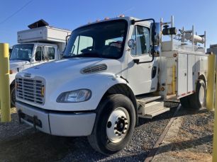 Photo of a 2007 Freightliner M2 