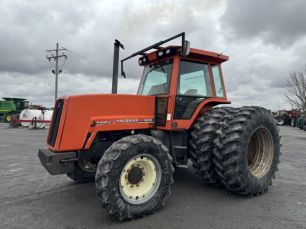 Photo of a 1982 Allis Chalmers 8050
