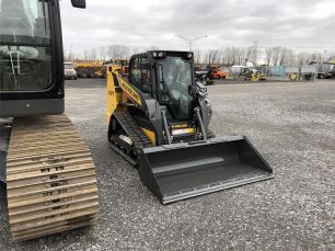 Photo of a 2023 New Holland C327