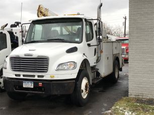 Photo of a 2005 Freightliner BUSINESS CLASS M2 106