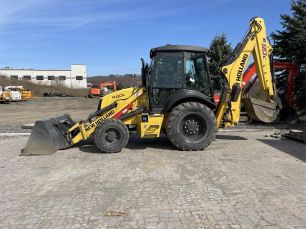 Photo of a 2019 New Holland B110SCP