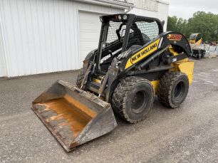 Photo of a 2019 New Holland L228