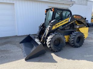Photo of a 2017 New Holland L234