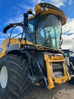 Photo of a 2022 New Holland FR920