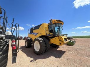 Photo of a 2019 New Holland CR8.90 REVELATION