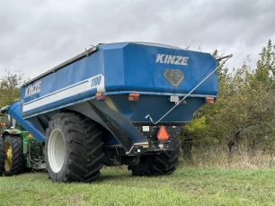 Photo of a 2012 Kinze 1100