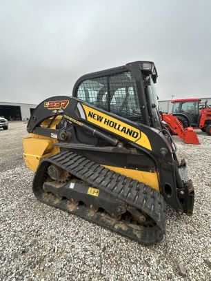 Photo of a 2019 New Holland C237