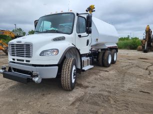 Photo of a 2024 Freightliner BUSINESS CLASS M2 106