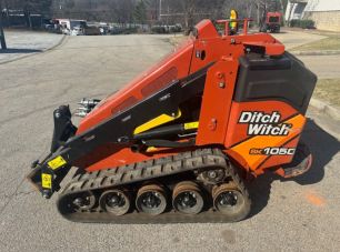 Photo of a 2021 Ditch Witch SK1050, single handle joystick, newer tracks