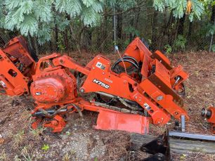Photo of a 2005 Ditch Witch H752