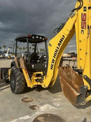 Photo of a 2021 New Holland B95C
