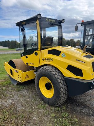 Photo of a 2021 Bomag BW177D-5