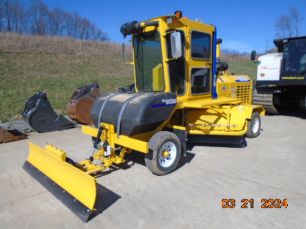 Photo of a 2023 Superior Broom DT74J