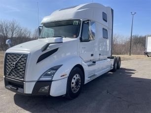 Photo of a 2020 Volvo VNL64T860
