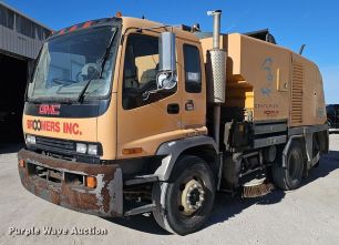 Photo of a 2004 GMC T7500