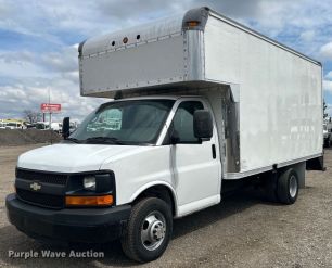 Photo of a 2005 Chevrolet Express G3500
