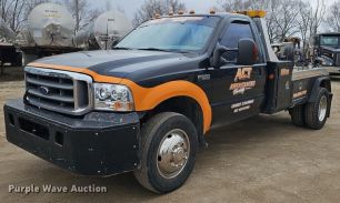 Photo of a 2003 Ford F550 Super Duty XLT
