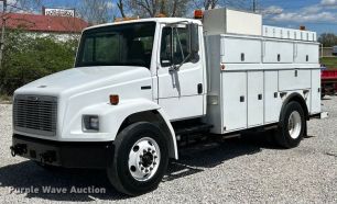 Photo of a 2003 Freightliner FL70