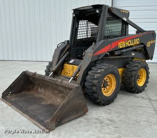 Photo of a 2006 New Holland LS180B
