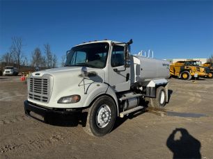 Photo of a 2015 Freightliner BUSINESS CLASS M2 112