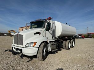 Photo of a 2020 Kenworth T370
