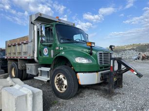 Photo of a 2005 Freightliner M2 