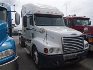 Photo of a 2007 Freightliner FLC120