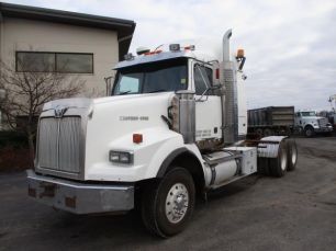 Photo of a 2007 Western Star 4900