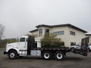 Photo of a 2003 Kenworth T800