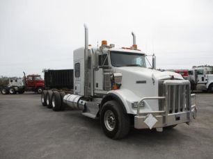 Photo of a 2013 Kenworth T800