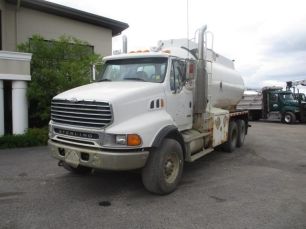 Photo of a 2006 Sterling L9500