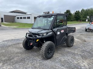 Photo of a 2023 Can Am DEFENDER HD10