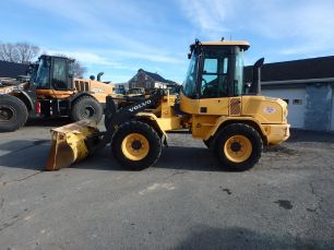 Photo of a 2015 Volvo L35G