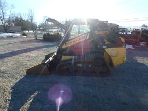 Photo of a 2016 New Holland C238