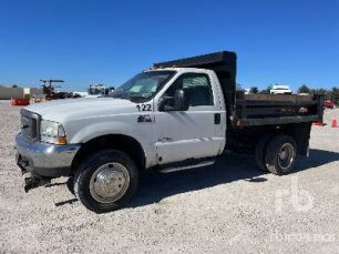 Photo of a 2004 Ford F-450