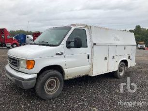 Photo of a 2007 Ford E-350