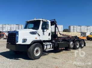 Photo of a 2016 Freightliner 114 SD