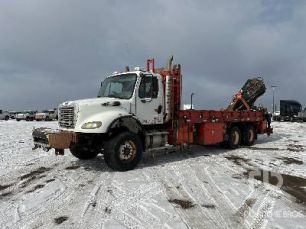 Photo of a 2007 Freightliner M2112